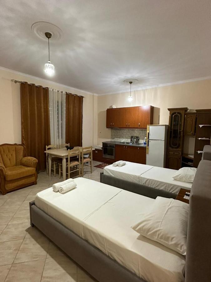 Mandi'S Apartment Ксамил Екстериор снимка